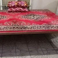 تخت آهنی