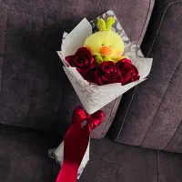 گل و عروسک
