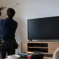 خدمات نصب آنتن و تعمیرات