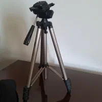 سه پایه دوربین آکبند