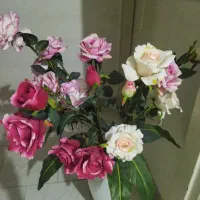 گل روز مصنوعی درحدنو باگلدان نو