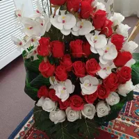 گل مصنوعی در حد نو