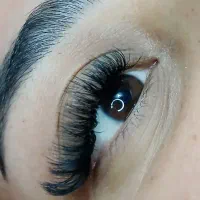 خدمات و آموزش اکستنشن مژه