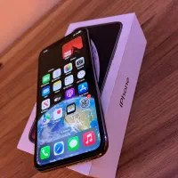 ایفون xs طلایی سالم