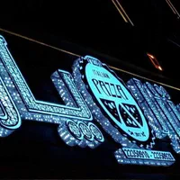 تابلو سازی- طراحی و اجرای تابلوهای تبلیغاتی