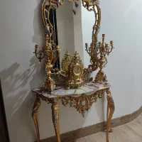 آینه و کنسول