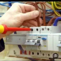 برقکارتخصصی /برق کشی ساختمان /صنعتی /رفع اتصالی