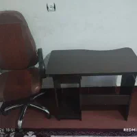 میز و صندلی در حد نو