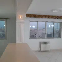 اجاره آپارتمان81مترنواب کنارمترو بریانک نورگیرعالی