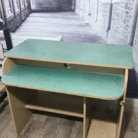 میز کامپیوتر و مطالعه