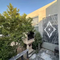 ۳۰۰متر باغچه / مرتب / لوکیشن عالی/ خوش قیمت