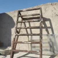 پل اهنی برعبور ماشین به پارکینگ مغازه و...