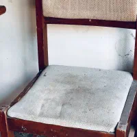 سه عدد صندلی بایک میز کامپیومتر