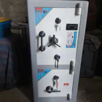 گاوصندوق درحد نو3ماه کارکرده( 1متری باارسال رایگان