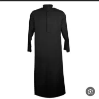 تعدادی دشداشه کویتی.