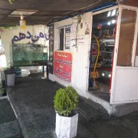 به یک جوان آقا جهت کار در بوفه
