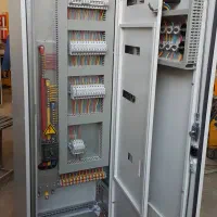 «تولیدکننده انواع باکس و بدنه تابلو برق صنعتی»
