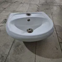 روشویی پایه دار