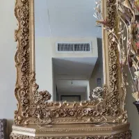 آینه کنسول و ساعت دیواری