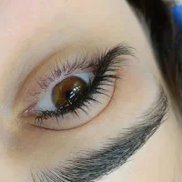 اکستنشن و کاشت مژه
