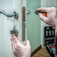 کلید سازی سیاروشبانه روزتهرانپارس پیروزی وکل تهران