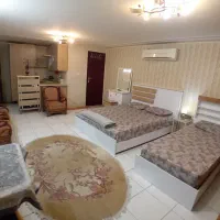 نیازمند شاگرد فلافل زن
