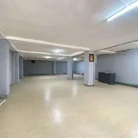 ملک تجاری تابلو خور با حیاط، رستوران و سفره خانه