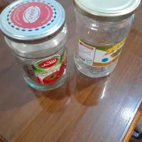 تعداد زیادی شیشه