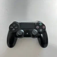 دو عدد دسته Ps4 اورجینال خیلی تمیز