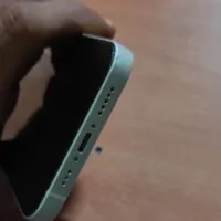 اپل iPhone 13 با حافظهٔ ۱۲۸ گیگابایت|موبایل|اصفهان, باتون|دیوار