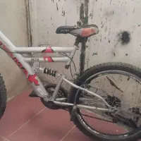 دوچرخه ۲۴ درحد نو تنه کوتاه