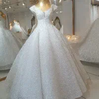 لباس عروس ارزنده
