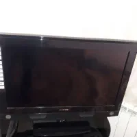 یکدستگاه ال سی دی ۳۲ ال جی و یکدستگاه صنام