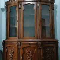 بوفه چوبی بسیار تمیز