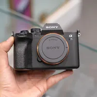 دوربین  سونی آلفا Sony a7 IV  Body مشابه آکبند|دوربین عکاسی و فیلم‌برداری|تهران, فردوسی|دیوار