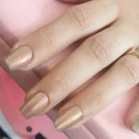 ناخن کار حرفه ای نیازمندم