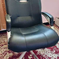 صندلی اداری چرخ دار