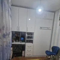 تخت کم جا
