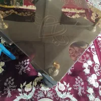 پرده پذیرایی مناسب پنجره ۴ متری و میز شیشه ایی