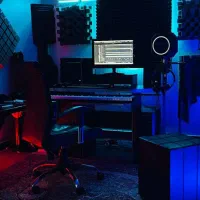 استودیو ضبط و تولید موسیقی (اهنگسازی میکس استدیو)