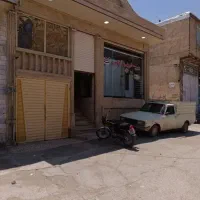 مغازه جلو خیابان