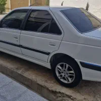 پژو پارس سفید