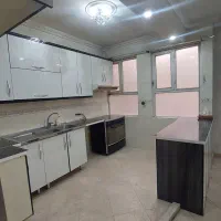 زیر قیمت . ۸۰ متر . فول امکانات . بهار جنوبی
