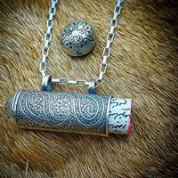 گردنبند.بسیار زیبا جذب عشق انرژی مثبت