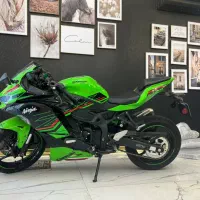 Kawasaki Ninja ZX-4R چهار سیلندر ۴۰۰cc