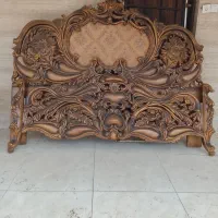 تخت سلطنتی