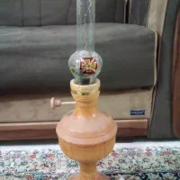یک عدد چراغ قدیمی و یک۴۴ پارچه بلور فرانسوی