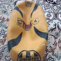 توپ فوتبال اک
