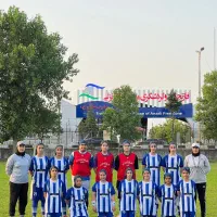 مدرسه فوتبال دختران آینده سازان گلشن