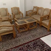 مبل و راحتی و میز ناهارخوری